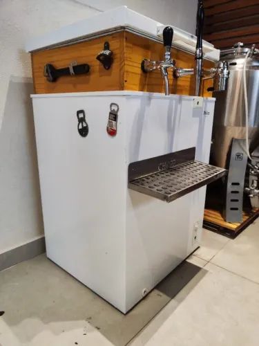 Kegerator Completo - Freezer Philco 140L (Capacidade 3 Postmix) + 3 Torneiras