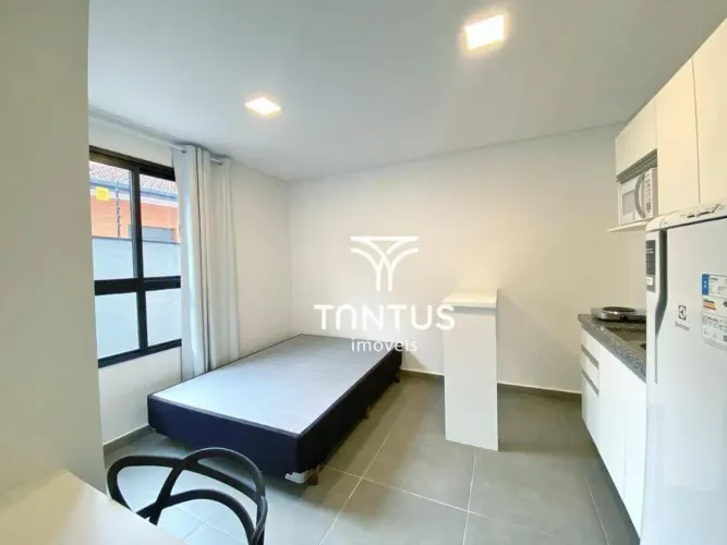 Studio com 1 dormitório para alugar, 19 m² por R$ 1.600/mês - Centro Cívico - Curitiba/PR