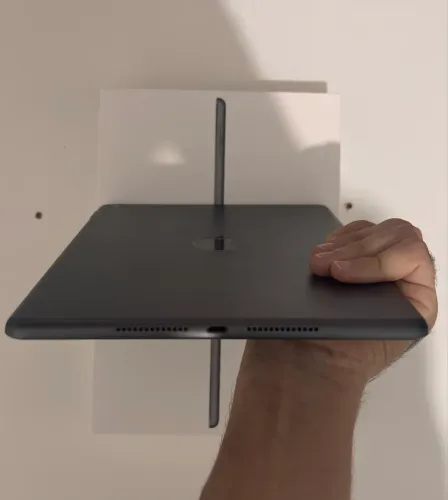 iPad - 8 geração - 32GB