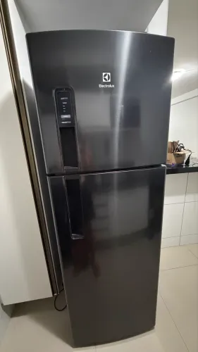 Geladeira Eletrolux nunca usada