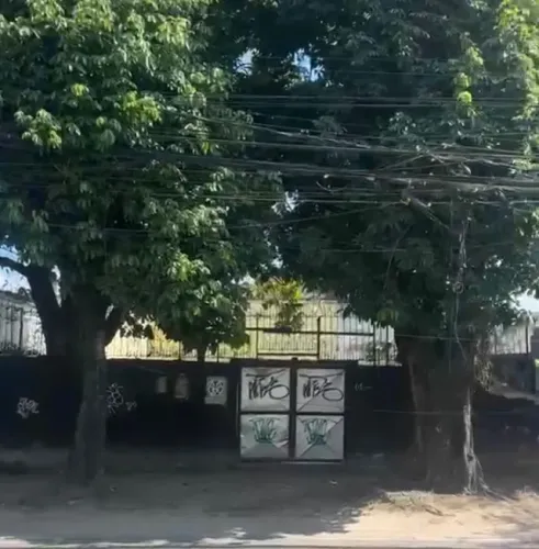 Terreno amplo enfrente ao shopping do anil