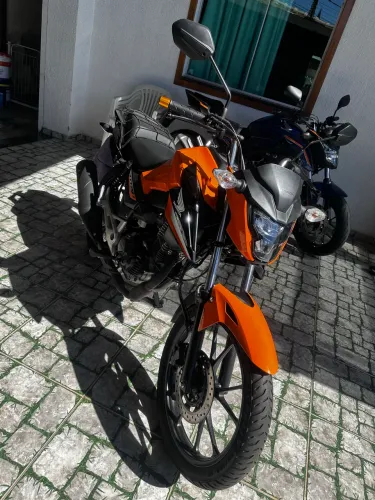 Titan 160 