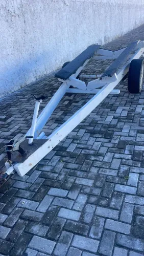 Carretinha de jet 