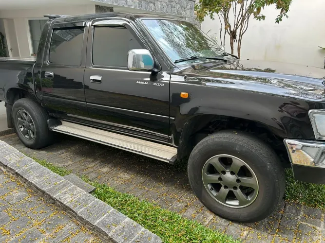 Toyota Hilux CD SRV 4X4 3.0 8V 116cv TB Diesel 2002