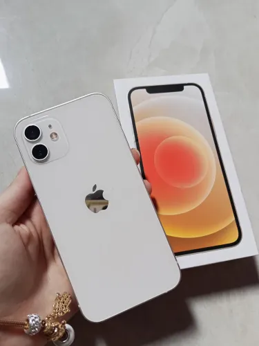iPhone 12