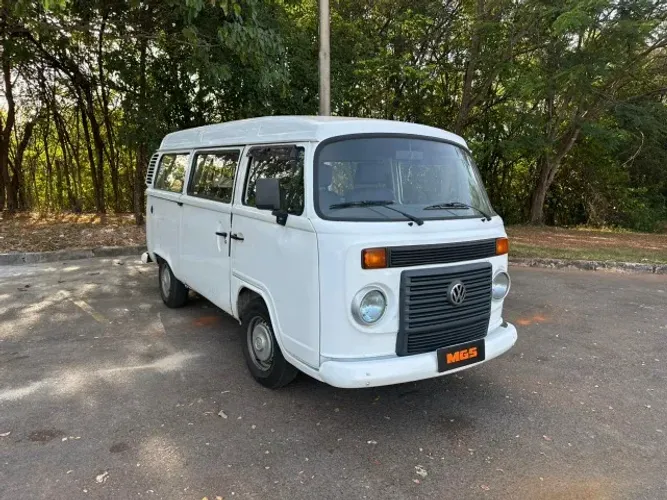 Volkswagen Kombi Standard 1.4 MI Total Flex 8V 2009