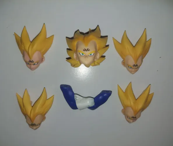 Cabeça Head vegeta sh figuarts Bandai Majin vegeta ssj + braços cruzados.