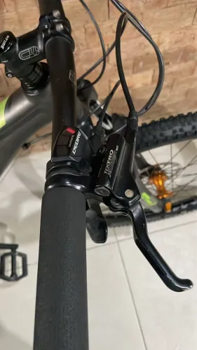 Bicicleta Alumínio Cannondale Trail 27,5