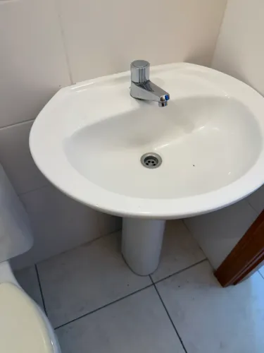 Pia e vaso sanitário 
