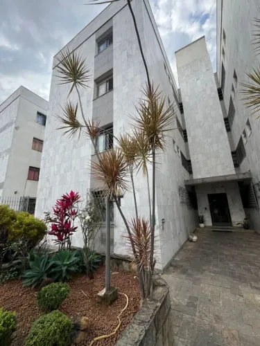 Oportunidade no Bairro João Pinheiro Conforto e Localização Estratégica