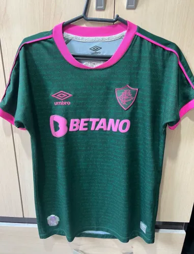 camisa fluminense umbro verde e rosa feminina