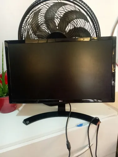 Monitor LG Novo
