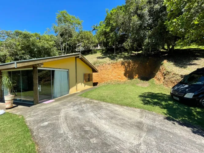 *LEIA A DESCRIÇÃO* VENDO OU TROCO Chácara / Rancho - Refúgio Natural e Aconchegante