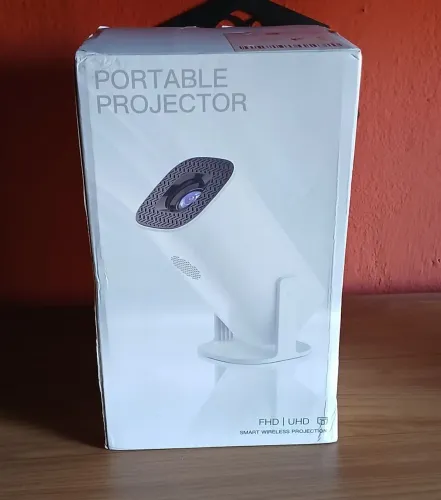 PROJETOR PORTÁTIL SMART ANDROID TV (ACEITO CARTÃO)