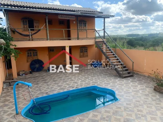 Chácara à venda em Pompéu/MG