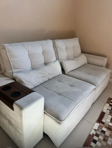 Sofá semi novo