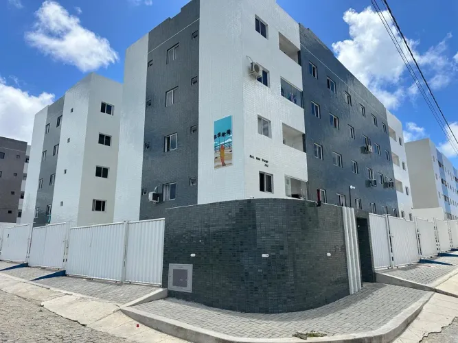 Repasse apartamento em torno 5 minutos das praia primeiro andar varanda frente para rua 