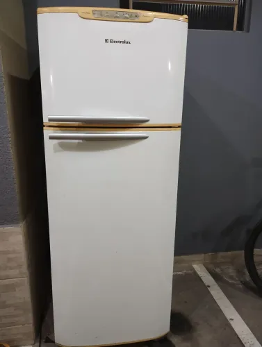 Geladeira Eletrolux