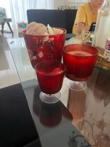 Vende se conjunto de vasos 
