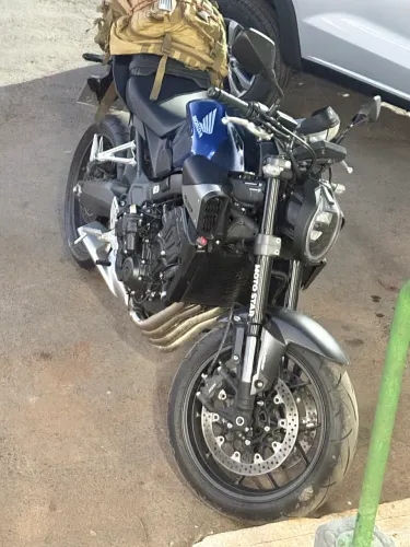 CB 650r modelo novo