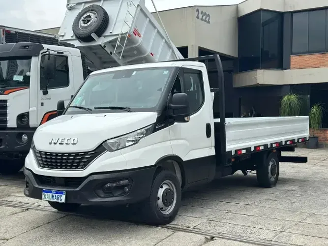 Iveco Daily 35-150 Ano 2022 Carroceria Ferro 4.15m Financia
