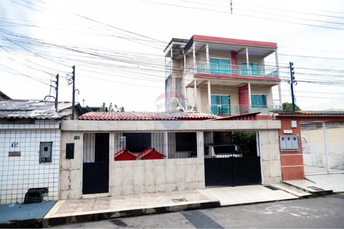 "Seu Novo Lar: Casa à Venda em Manaus-AM!"