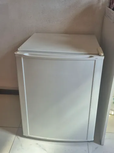 Vendo frigobar  Electrolux 