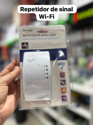 Repetidor Wireless projetado para ampliar o alcance do sinal Wi-Fi.