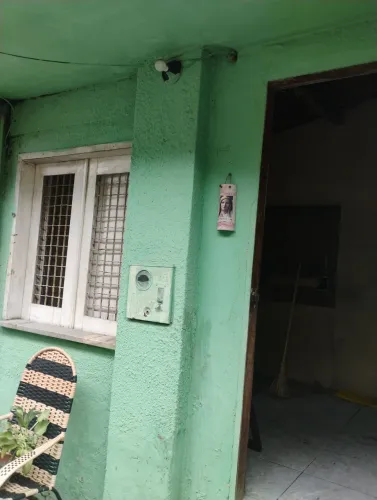 Alugo casa na Aerolândia em vila bem sussegada perto da BR 116 e av Raul Barbosa 