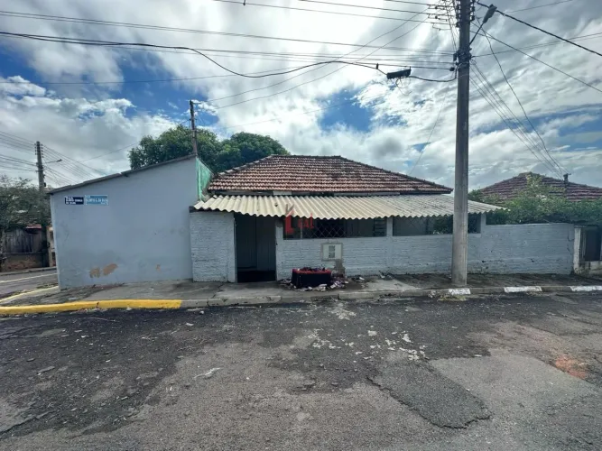 Casa para Locação em Presidente Prudente, VILA ITI, 2 dormitórios, 1 banheiro, 1 vaga