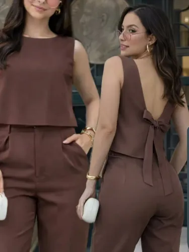 Conjunto de alfaiataria marron
