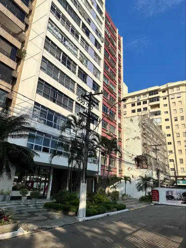 Praia de Icarai apartamento 2 quartos fundos mobiliado