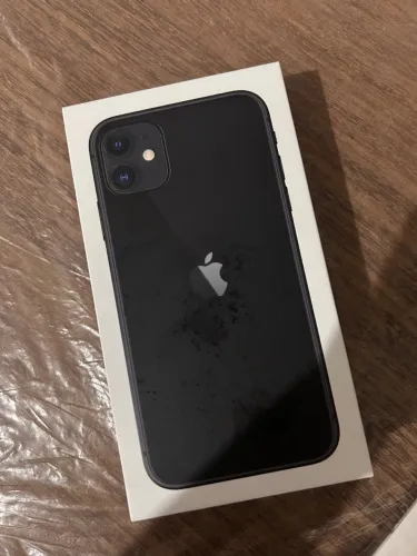 iPhone 11 64gb usado + fonte do carregador usada poucas vezes