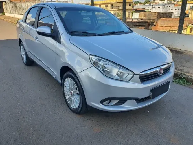 Fiat Grand Siena Essence 1.6 Flex 16V 2016