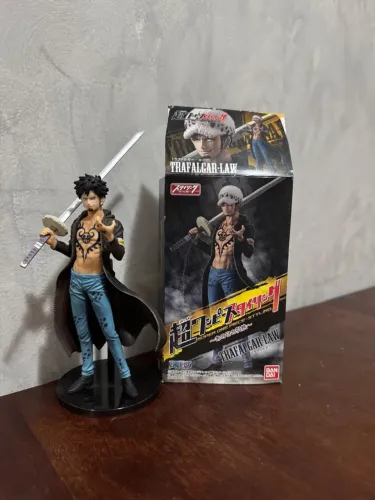 Action Figure Trafalgar Law One Piece - Original Bandai