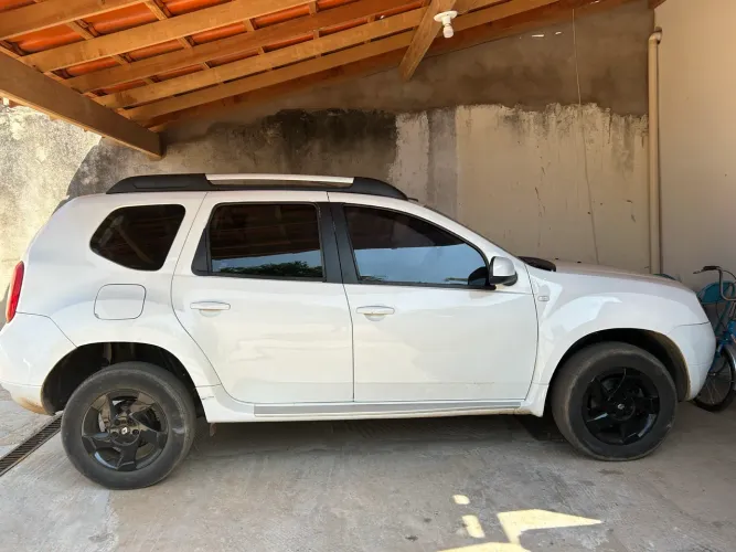 Renault Duster Dynamique 2.0 Hi-flex 16V Mec. 2015