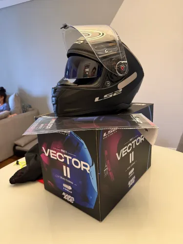 Capacete LS2 Vector II 56- Tricomposto - Impecável (Completo)
