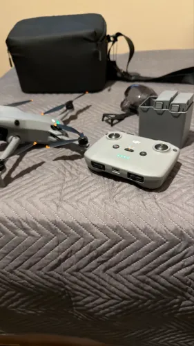 Drone DJI Mini 5 Pro Fly More Combo Plus RC-N3 sem tela. Estado de novo
