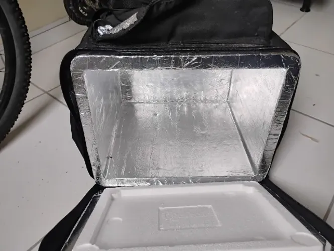 Bag de tele entrega semi nova 