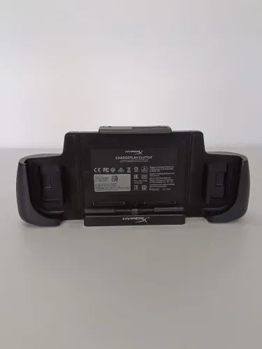 Vendo Grip Nintendo Switch HyperX ChargePlay Clutch Semi novo 