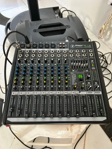 Mixer Mackie ProFX12v2