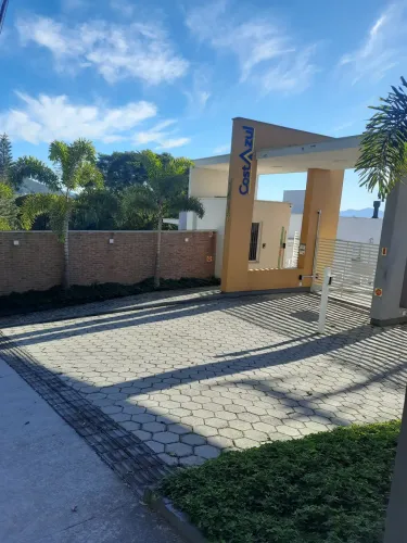 Condomínio Clube Costa azul Fundos de Biguaçu