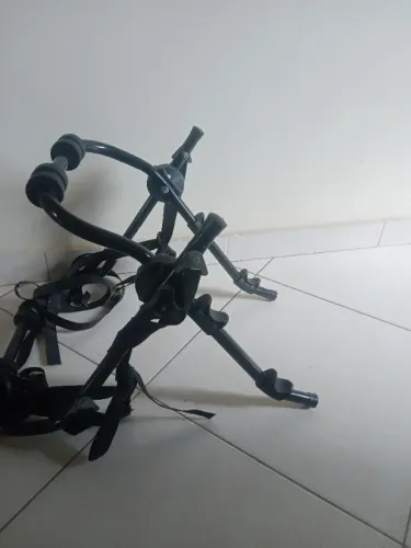 Suporte para  02 bicicletas  , serve para vários  modelos
