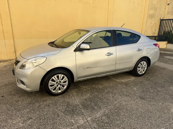 Nissan Versa SV 1.6 16V Flex Fuel 4P Mec. 2014