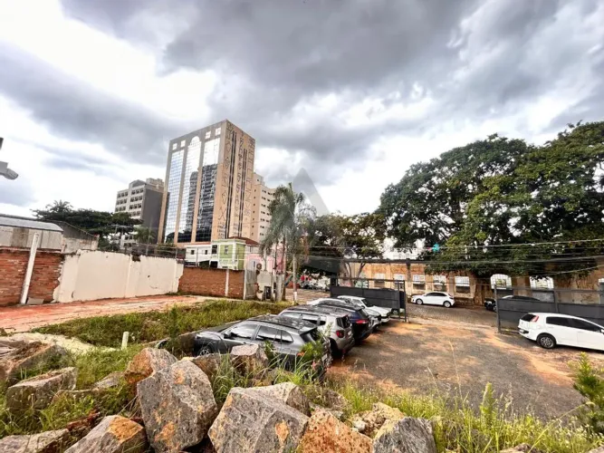 Terreno à venda em Campinas, Vila Itapura, com 858 m²