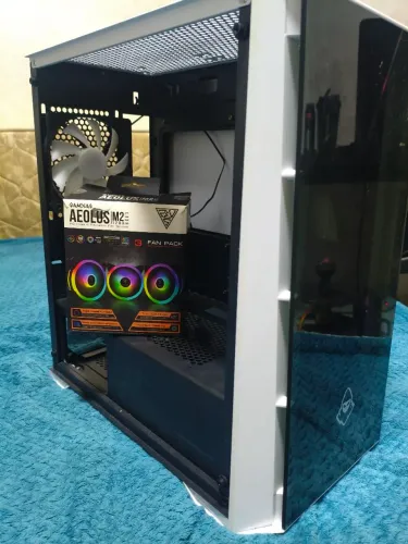 Gabinete gamer e fans novos