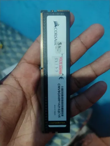 Vendo memória RAM DDR4 de 8 gigas