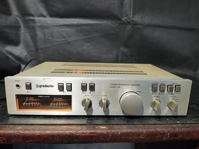 Amplificador gradiente model 126