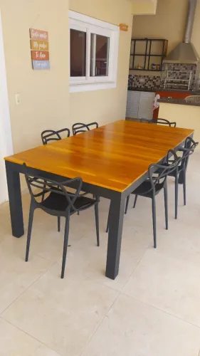 Mesa área externa + 06 cadeiras