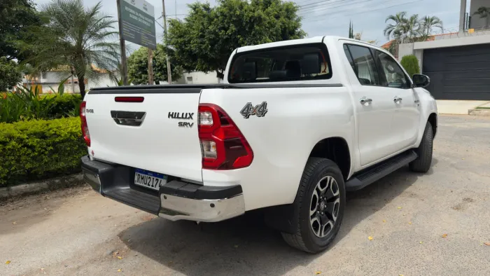 Toyota Hilux CD SRV 4X2 2.7 Flex 16V Aut. 2021